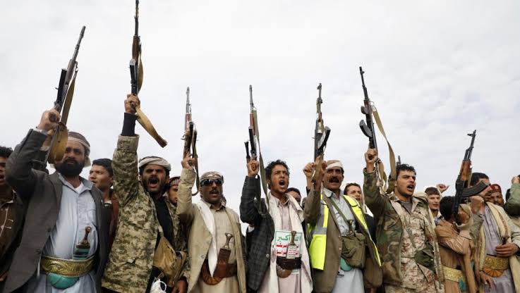 260 انتهاكًا إرتكبها الحوثيون في 6 محافظات خلال نوفمبر الماضي