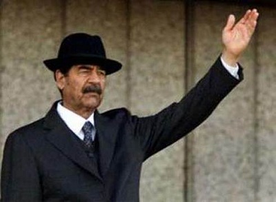 هكذا عذَّب الأمريكان «صدام حسين» ورجاله في معتقل «كروبر» غرب بغداد