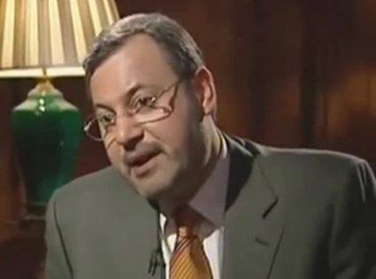 احمد منصور يرد بقوه علي قرار عزل صالح