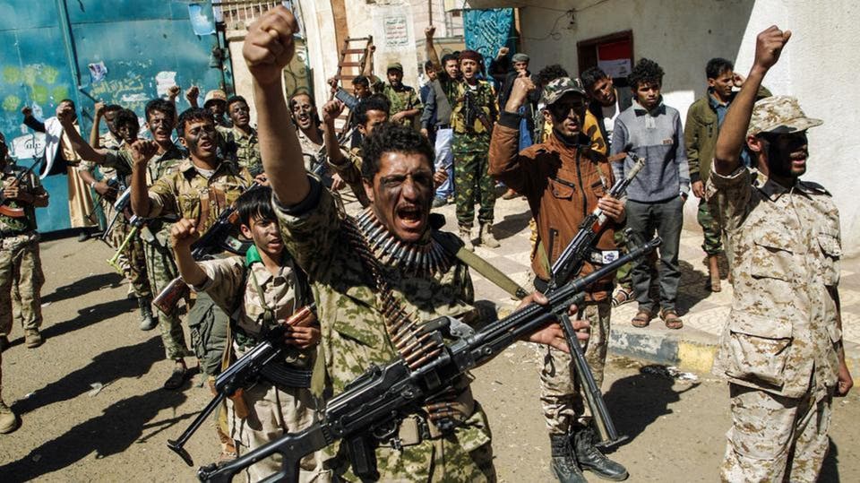 الحوثيون ينشرون أسلحة حوثية ثقيلة بينها دبابات في الحديدة