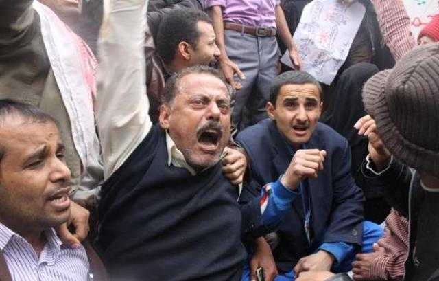 عضو مجلس نواب يعتصم في صنعاء ويحمّل عبد الملك الحوثي مسؤولية حياته