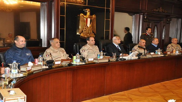 مصر : الرئيس المؤقت يقرر ترقية رئيس الأركان صدقي صبحي إلى رتبة فريق أول