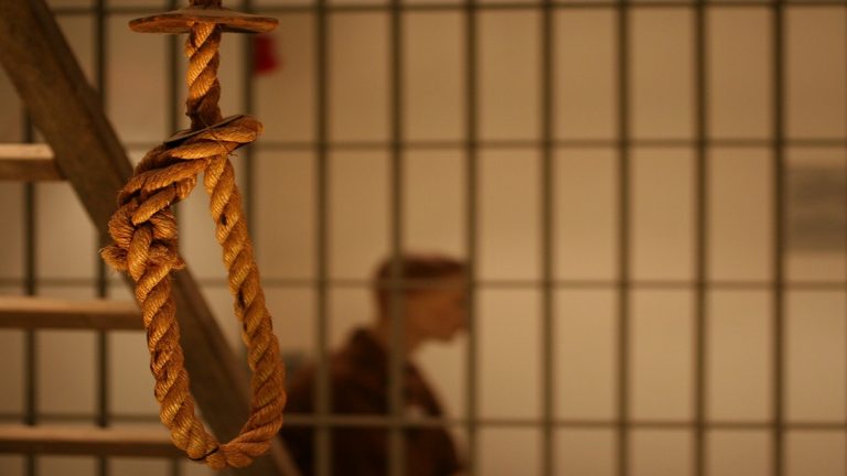 الإعدام شنقاً لمغتصب طفلة ”عمو عطشانة“ في الأردن