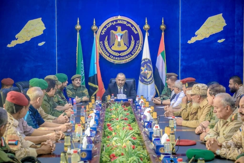 تصريحات مفاجئة للزبيدي حول اجتماعات اللجنة العسكرية لتنفيذ اتفاق الرياض