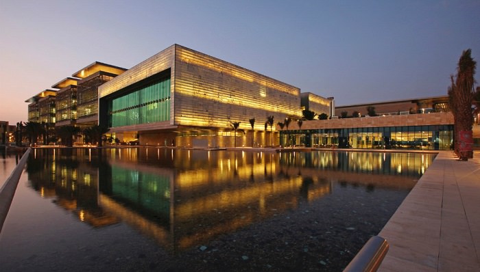 أفضل 10 جامعات عربية و «الملك عبدالعزيز» الأولى